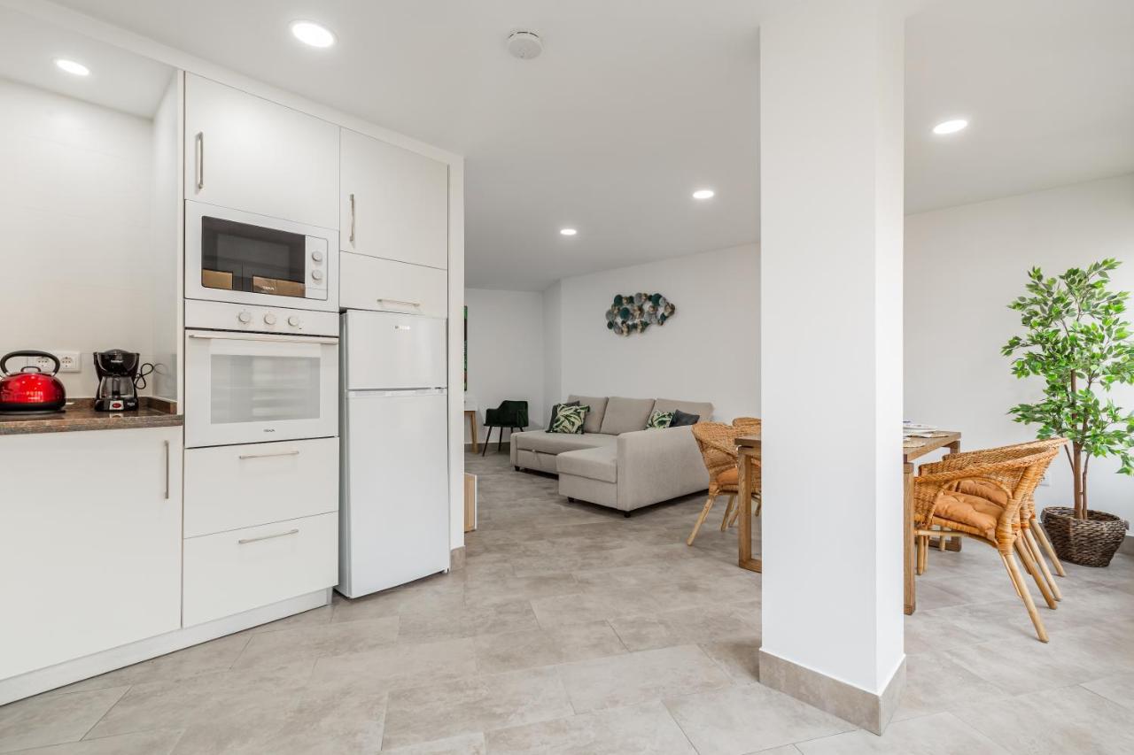Modern Apartment Steps From The Beach Torrox Exterior photo